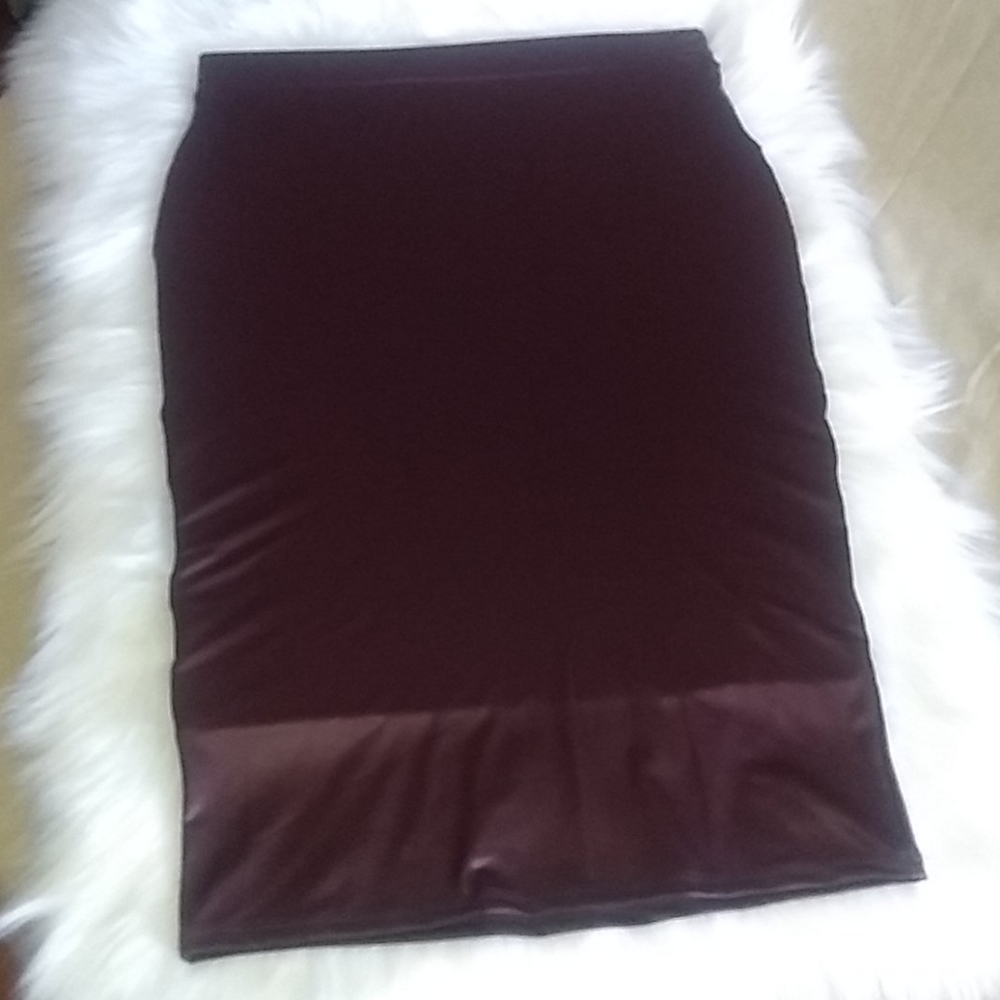 LIQUID LATEX MIDI SKIRT BURGUNDY MERLOT L/XL